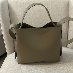 Cream Bag! Use only once! Excellent condition!